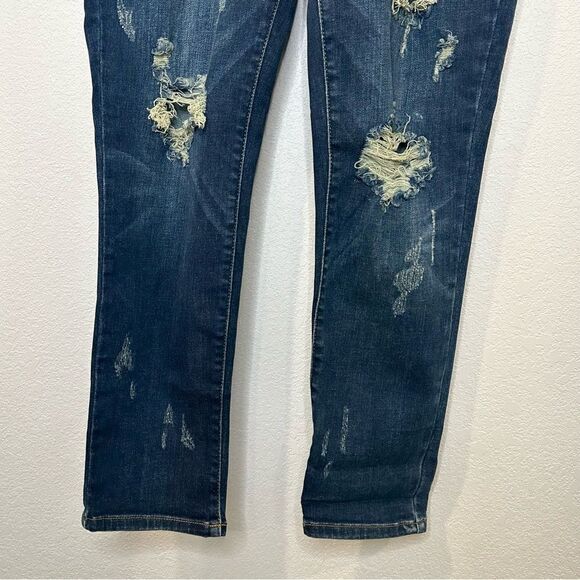 NWT Judy Blue Los Angeles Boyfriend Fit Distressed Jeans Women's 11/30 Stretch - Picture 6 of 10